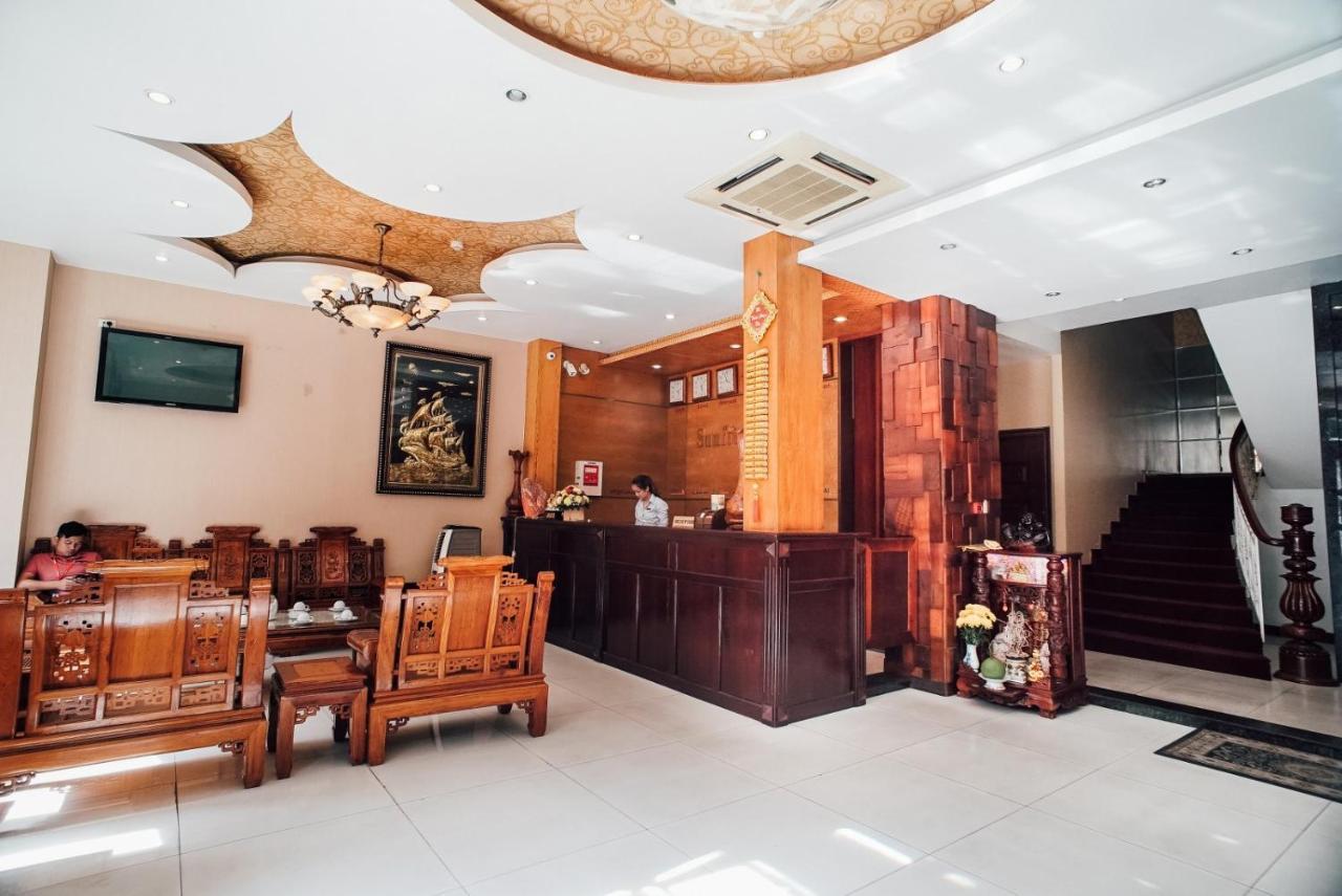 Sunflowers Hotel Airport Хошимін Екстер'єр фото