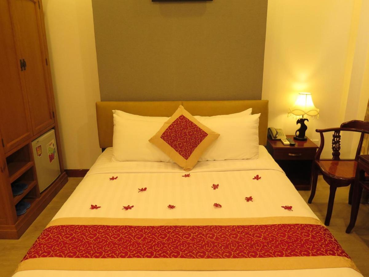 Sunflowers Hotel Airport Хошимін Екстер'єр фото