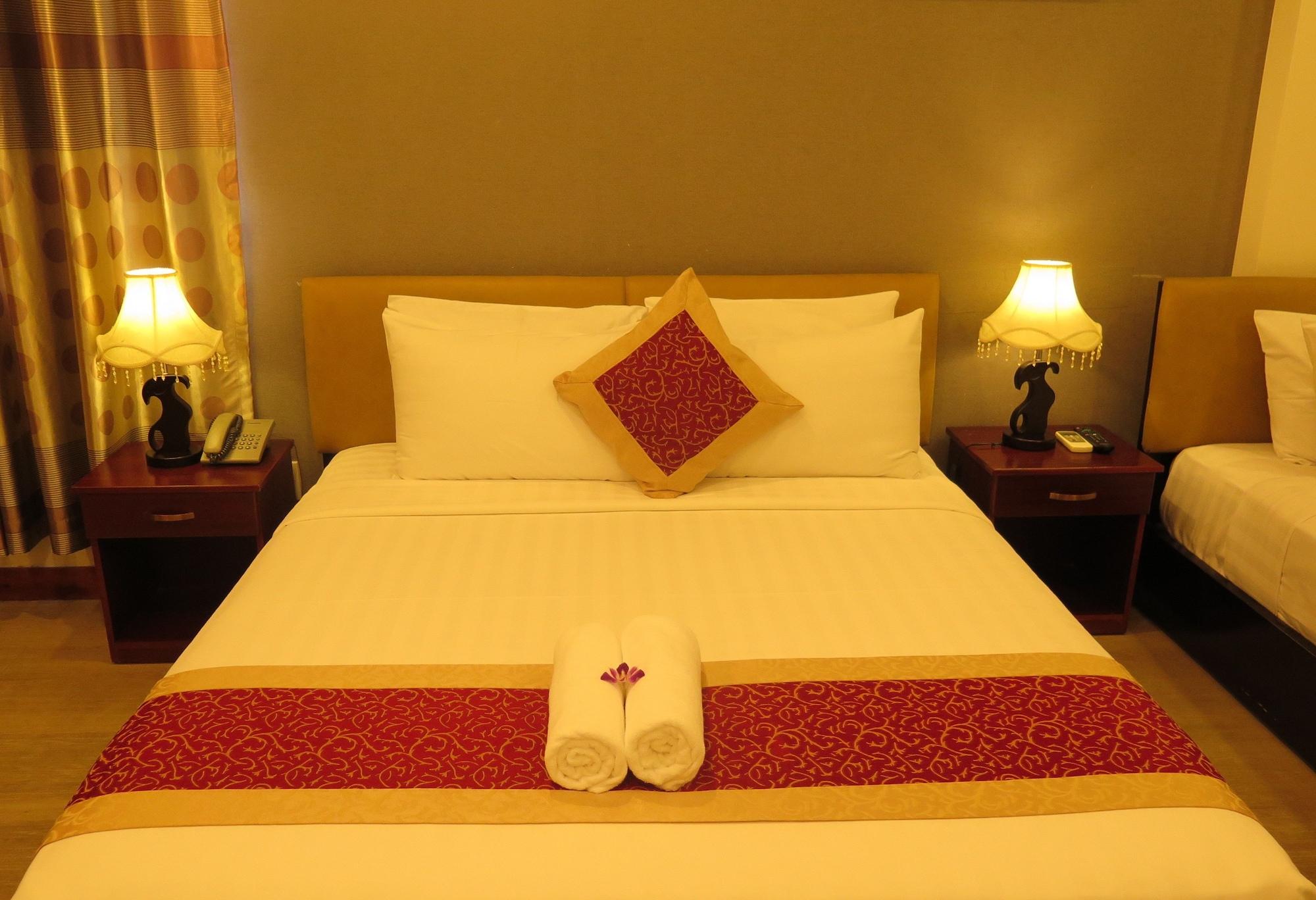 Sunflowers Hotel Airport Хошимін Екстер'єр фото