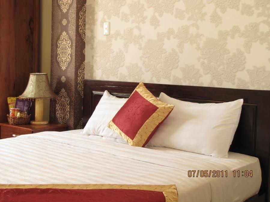 Sunflowers Hotel Airport Хошимін Екстер'єр фото
