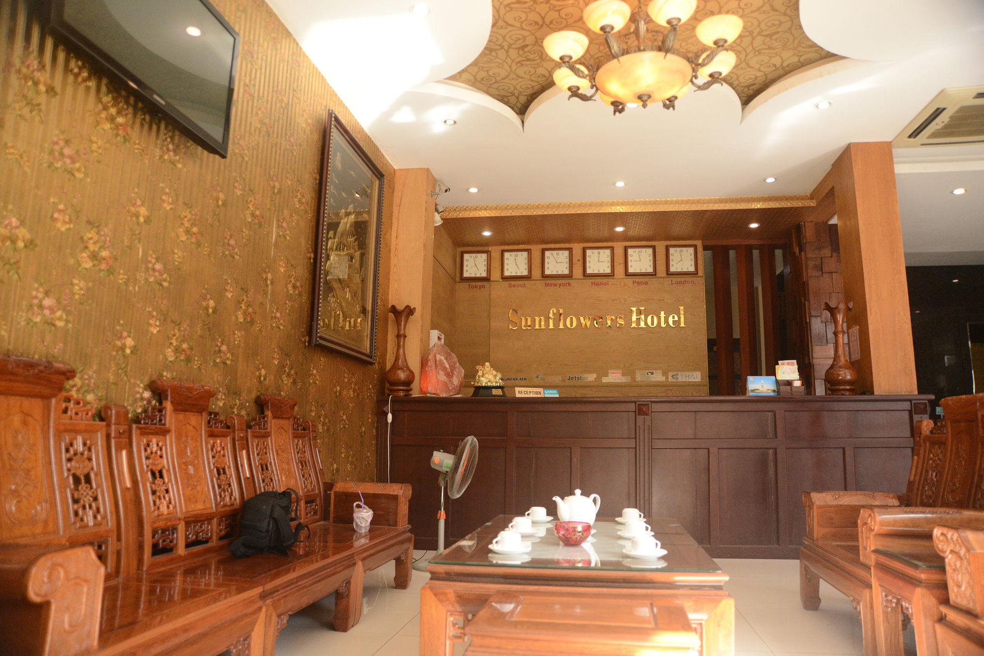 Sunflowers Hotel Airport Хошимін Екстер'єр фото