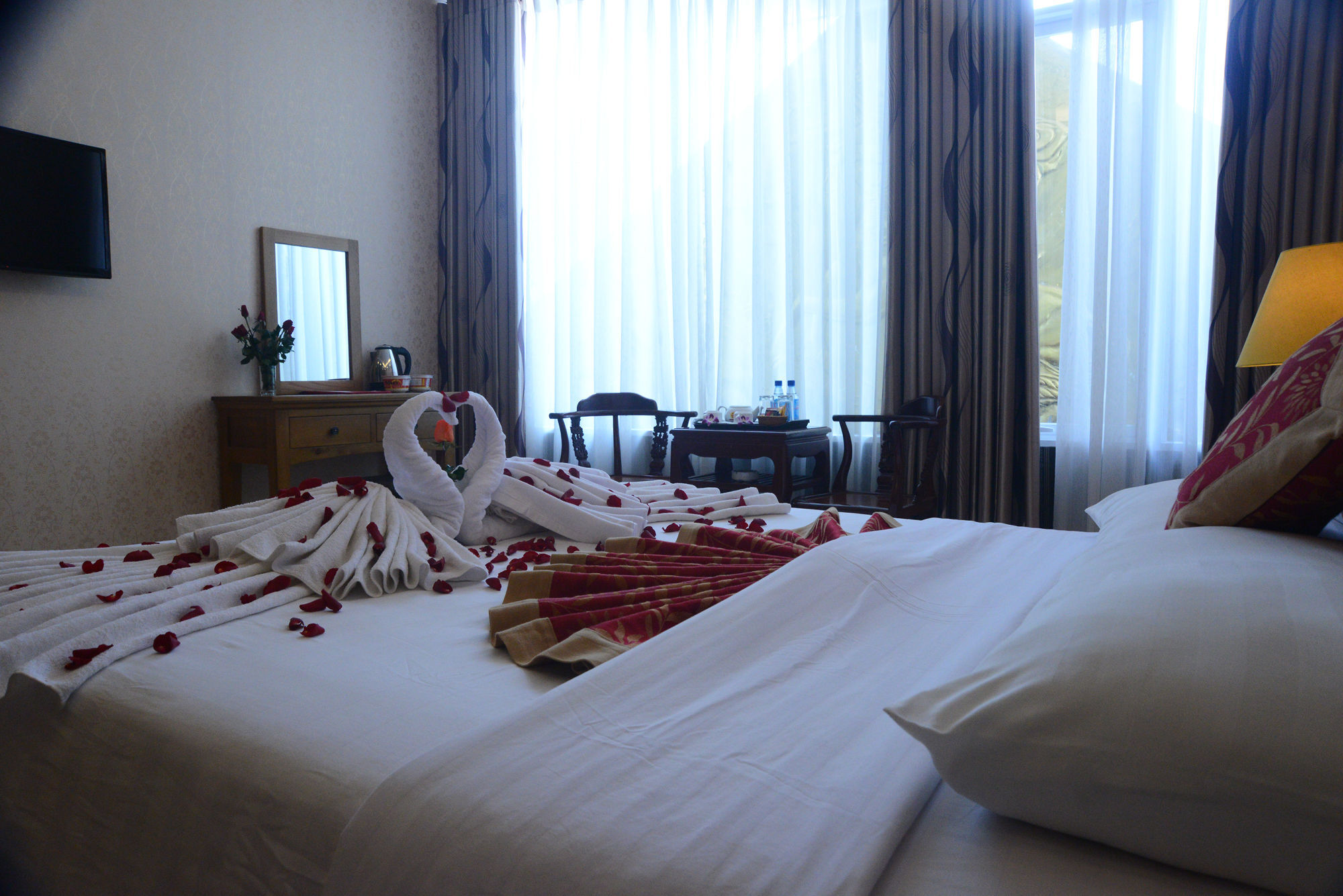 Sunflowers Hotel Airport Хошимін Екстер'єр фото
